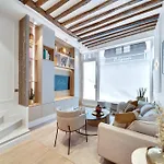 Historical House In The Heart Of Paris