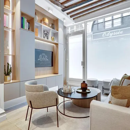 Historical House In The Heart Of Casa vacanze Parigi