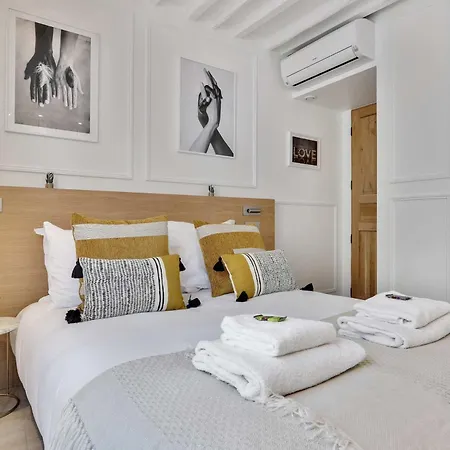 Historical House In The Heart Of Casa vacanze Parigi