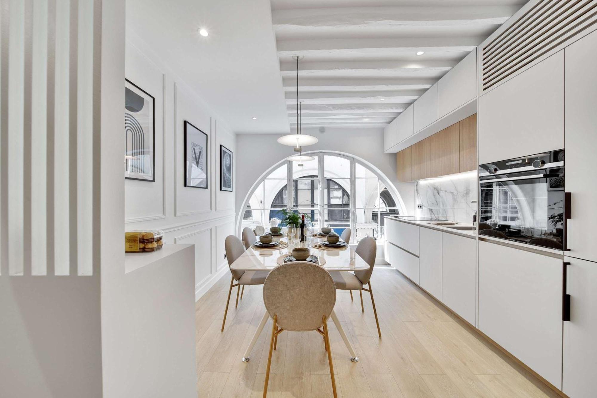 Historical House In The Heart Of * Parigi